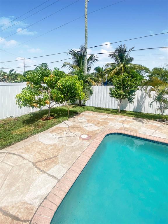 Photo for 1333 NE 25 Street, Pompano Beach, FL 33064 - Listing #FX-10409485 1333 NE 25 Street, Pompano Beach, FL 33064