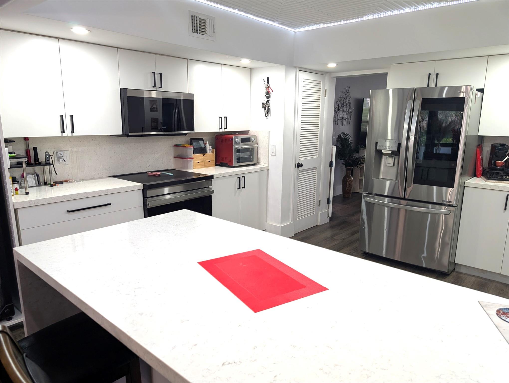 3155 Coral Hills Drive B2, Coral Springs, FL 33065