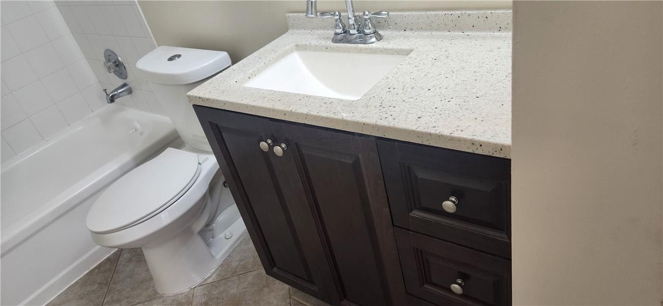 4143 NW 90th Avenue 105, Coral Springs, FL 33065