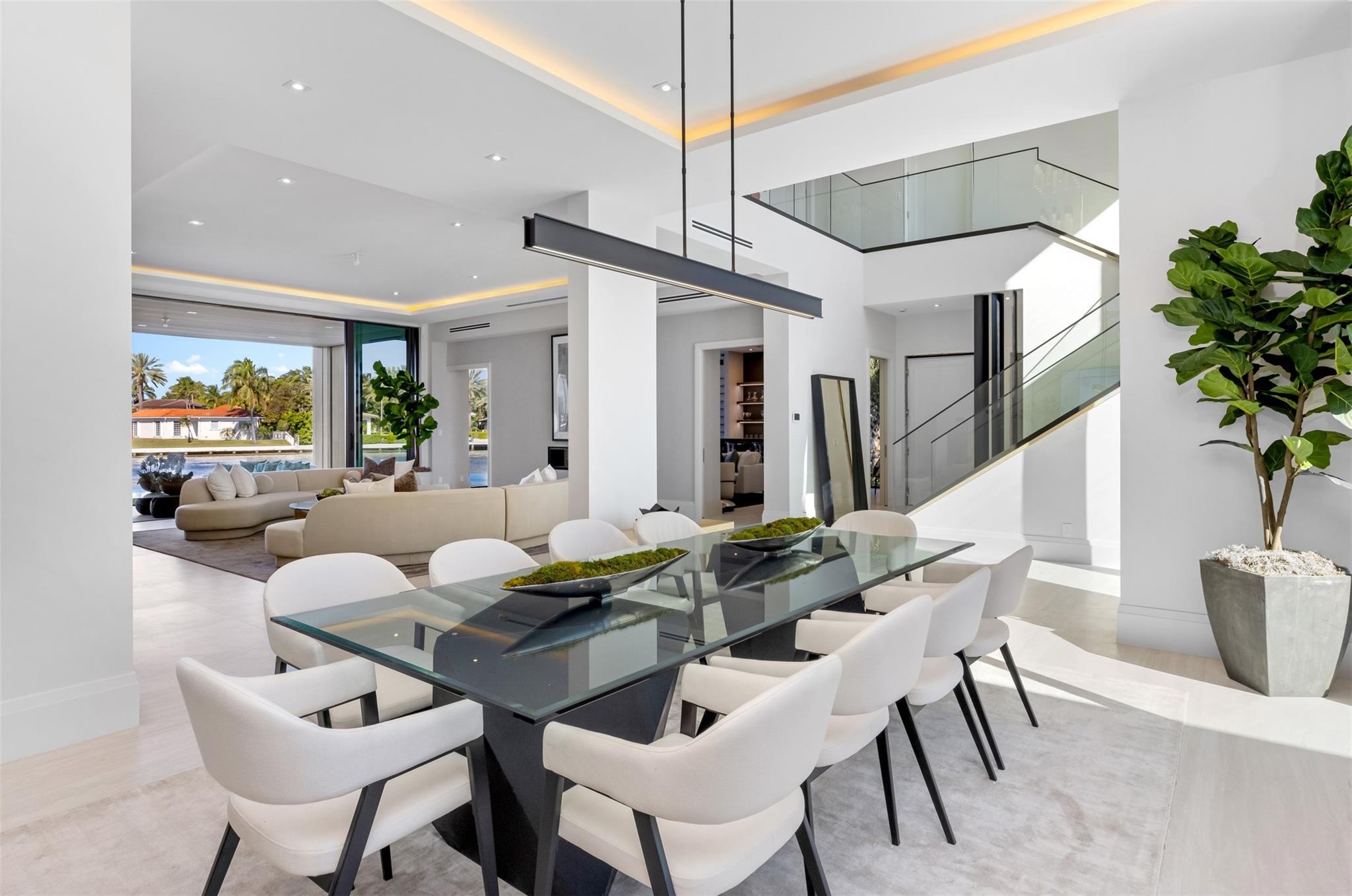 32 Seneca Road, Fort Lauderdale, FL 33308