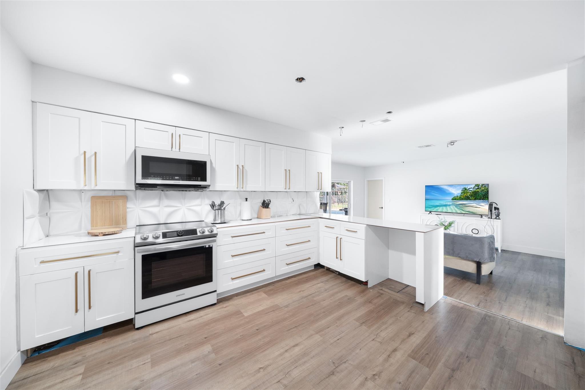 4221 NW 107th Avenue, Coral Springs, FL 33065