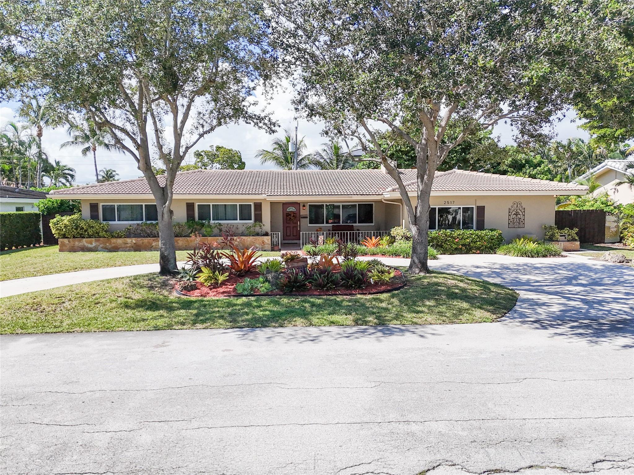 Photo for 2517 NE 26th Terrace, Fort Lauderdale, FL 33305 - listing #FX-10532970 2517 NE 26th Terrace, Fort Lauderdale, FL 33305