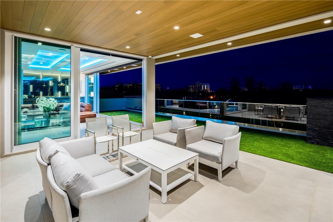 650 Royal Plaza Drive, Fort Lauderdale, FL 33301