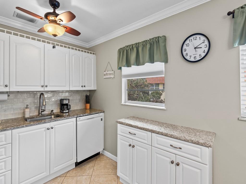 Photo for 5400 Highway A1a, I25, Vero Beach, FL 32963 - Listing #FX-10520079 5400 Highway A1a, I25, Vero Beach, FL 32963