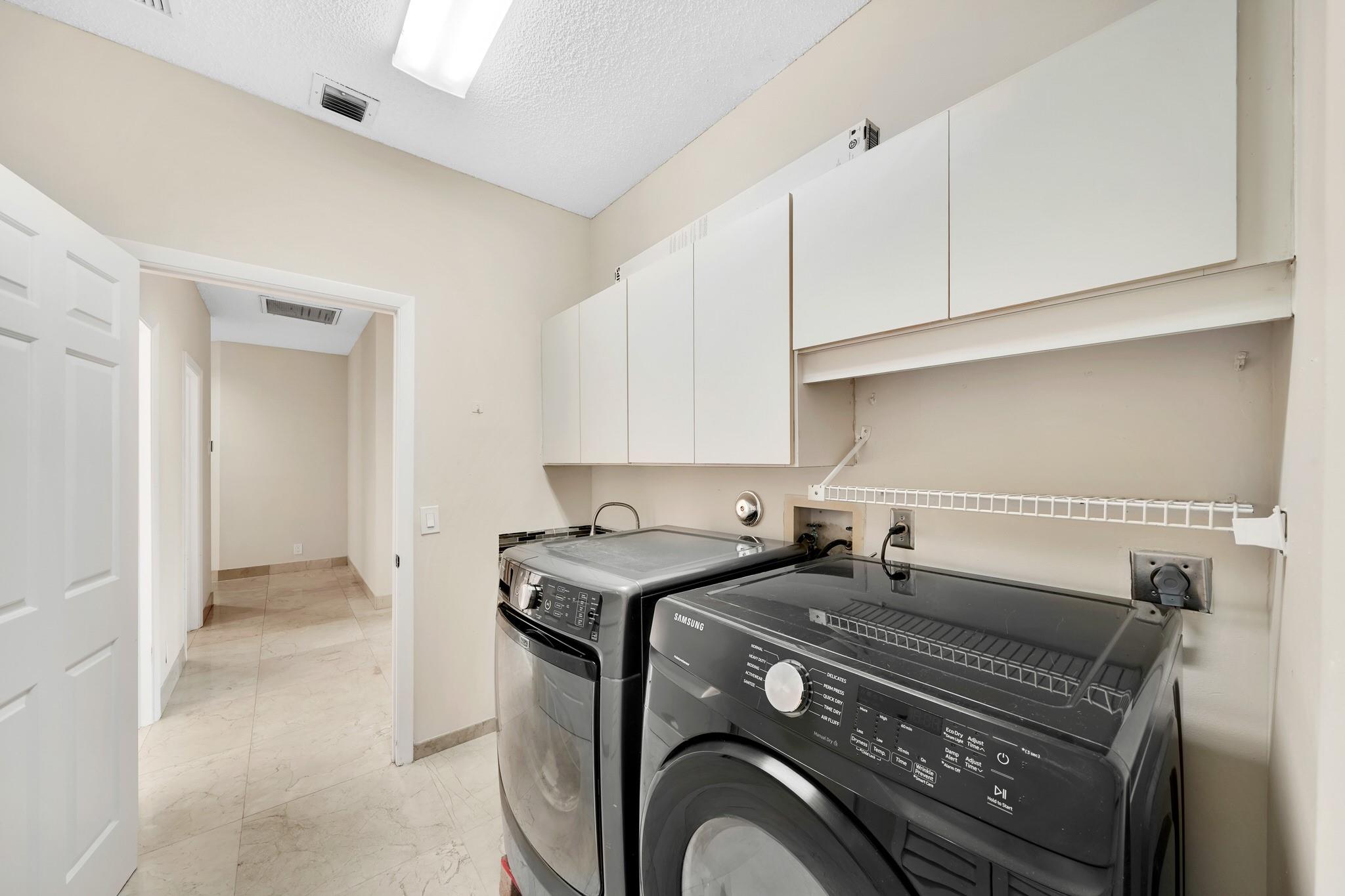 645 NW 102nd Avenue, Coral Springs, FL 33071