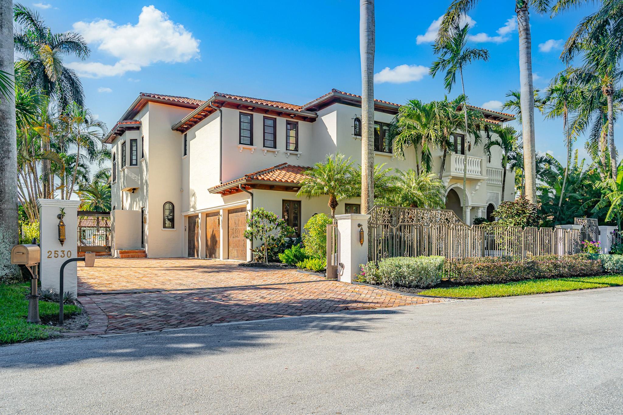 2530 Laguna Drive, Fort Lauderdale, FL 33316