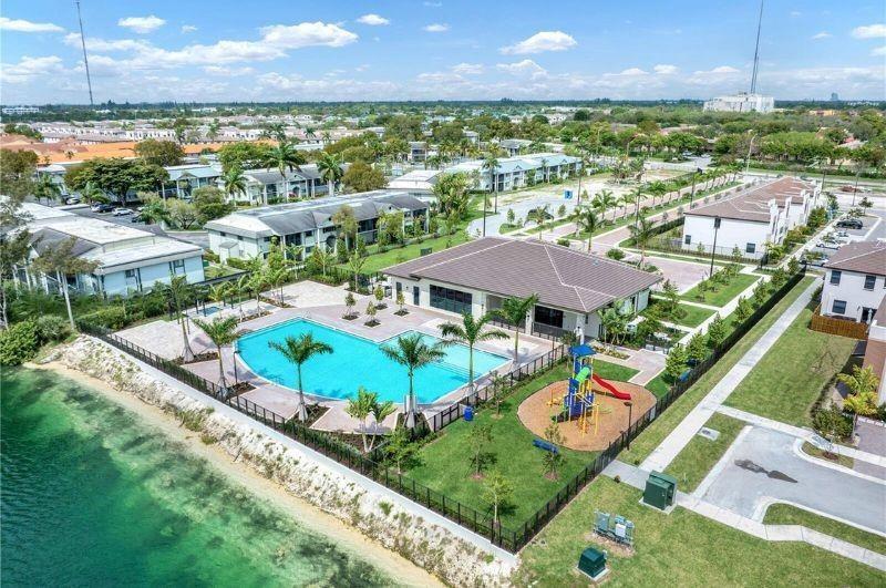 340 NE 208th Terrace 340, Miami, FL 33179