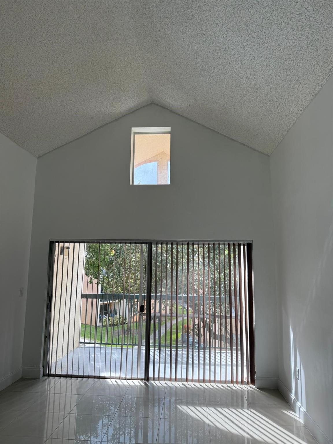 Photo for 6276 NW 186th Street, 310, Hialeah, FL 33015 - listing #FX-10533508 6276 NW 186th Street, 310, Hialeah, FL 33015