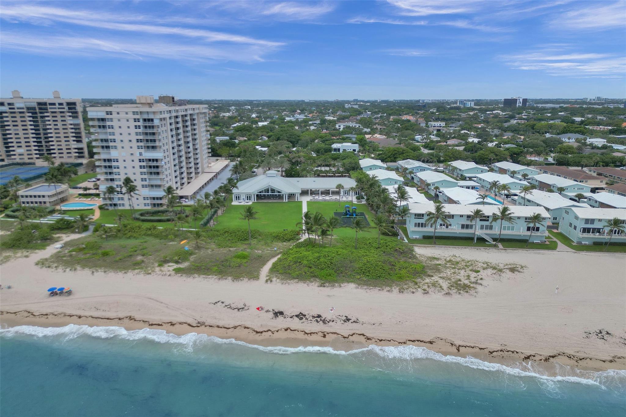 7 Seneca Road, Sea Ranch Lakes, FL 33308