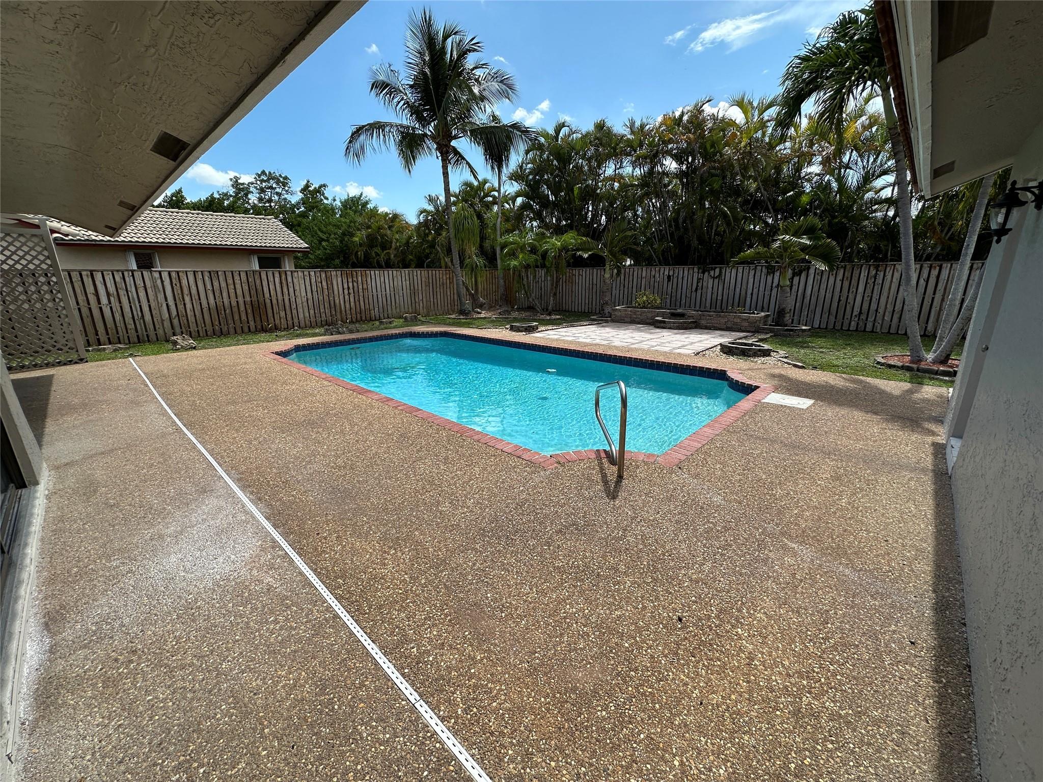 364 NW 107th Terrace, Coral Springs, FL 33071