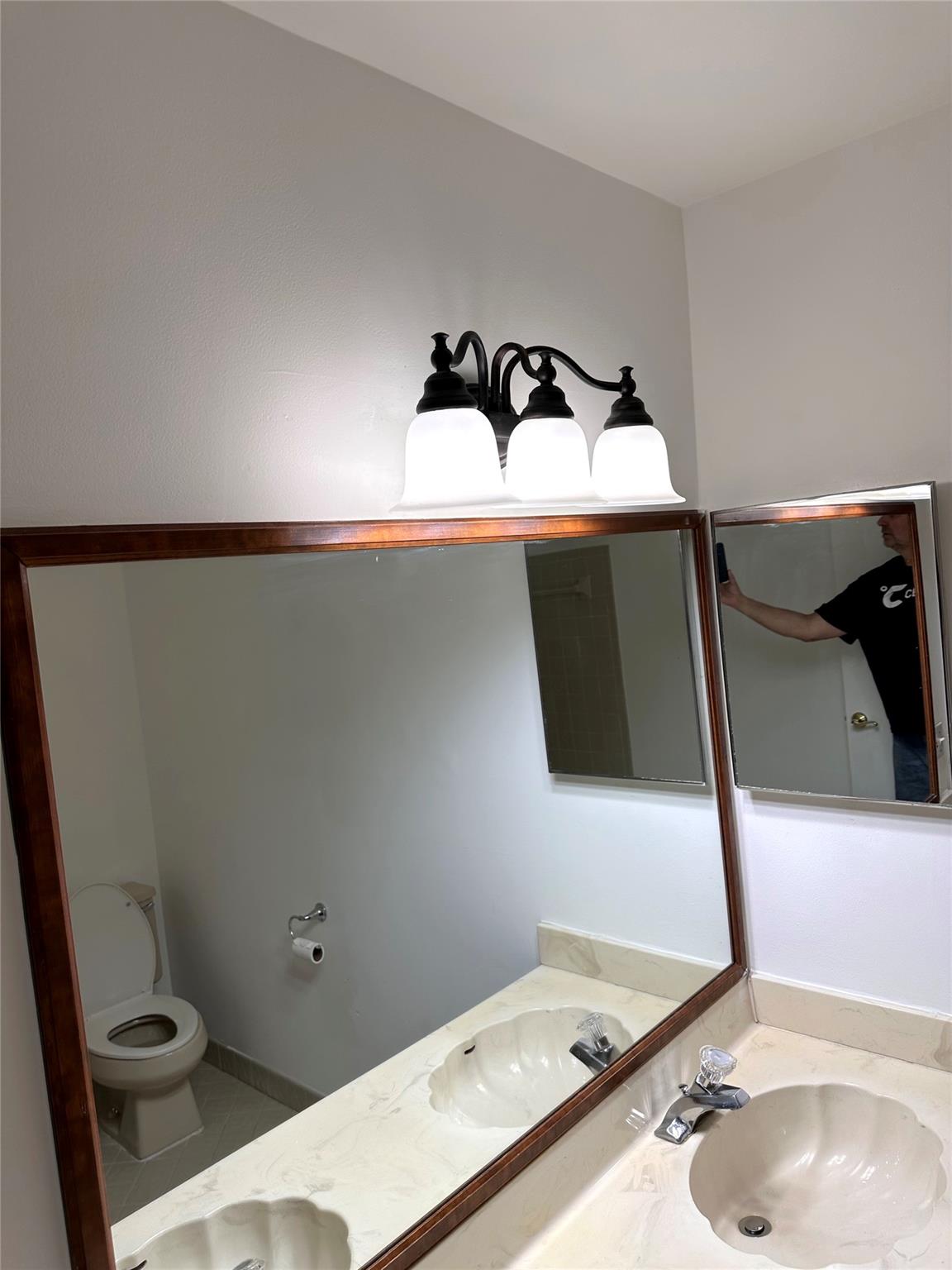 676 NW 107th Lane, Coral Springs, FL 33071