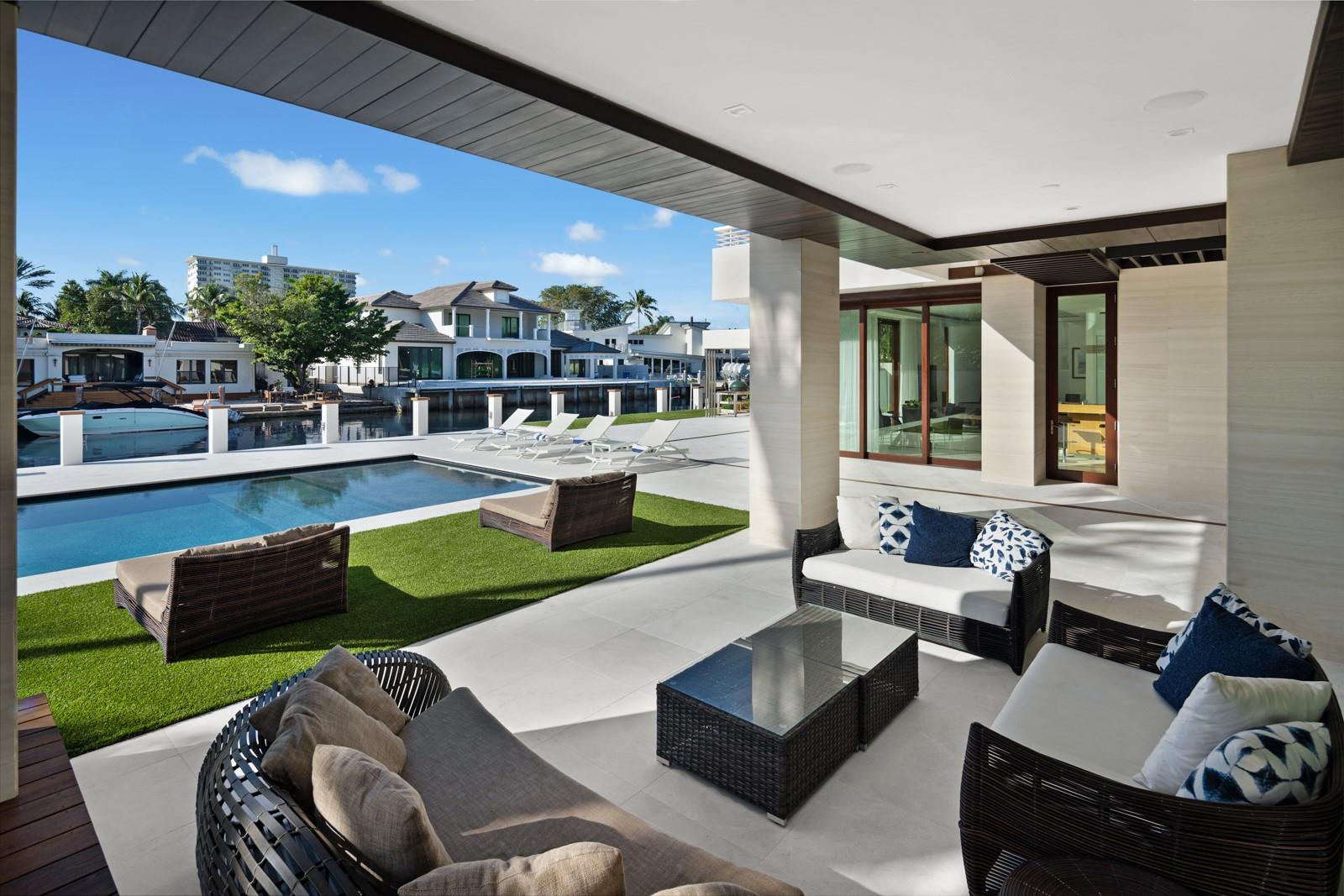 10 Pelican Drive, Fort Lauderdale, FL 33301