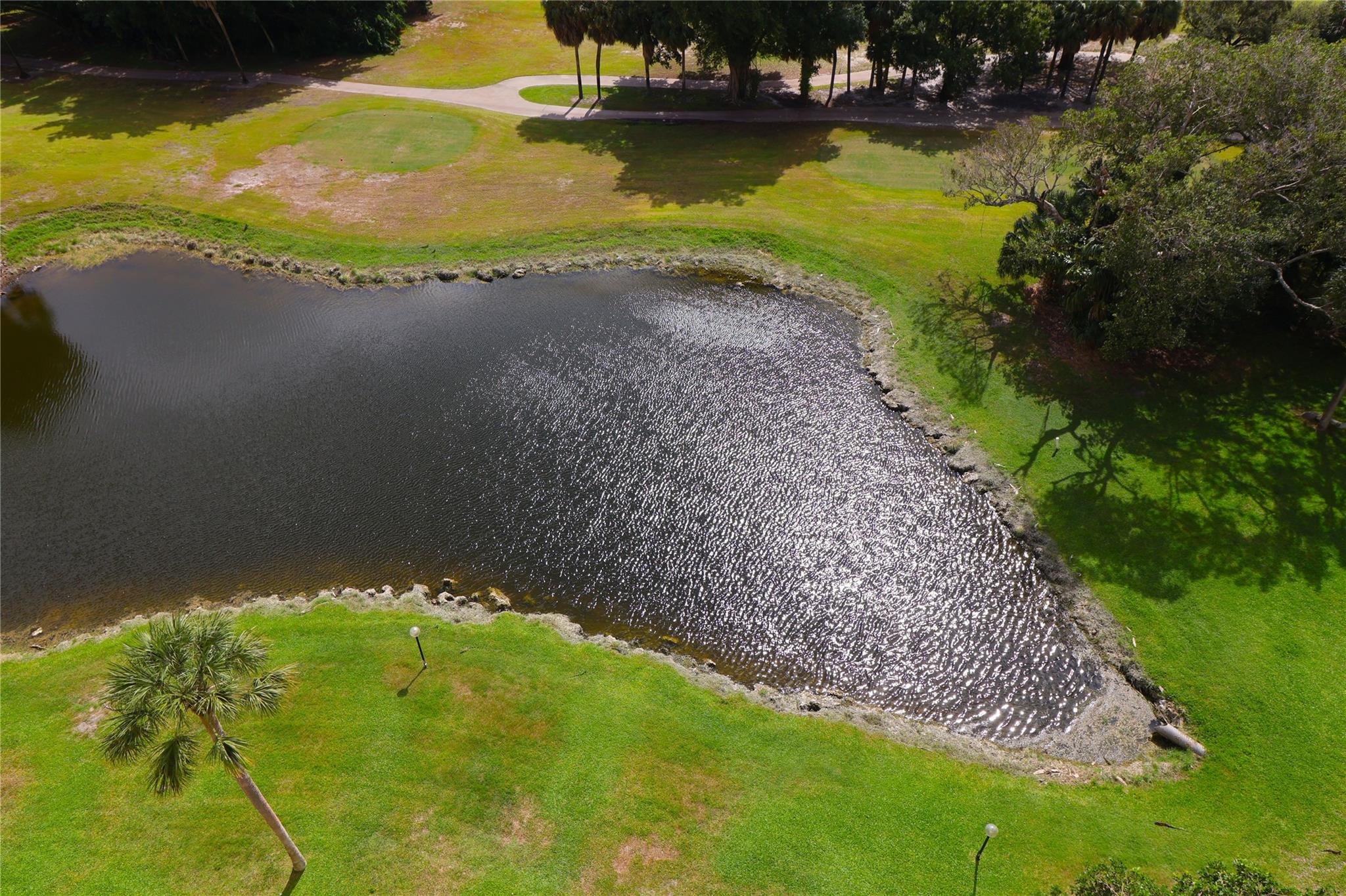 Photo for 3510 Oaks Way, 401 401, Pompano Beach, FL 33069 - listing #FX-10532334 3510 Oaks Way, 401 401, Pompano Beach, FL 33069