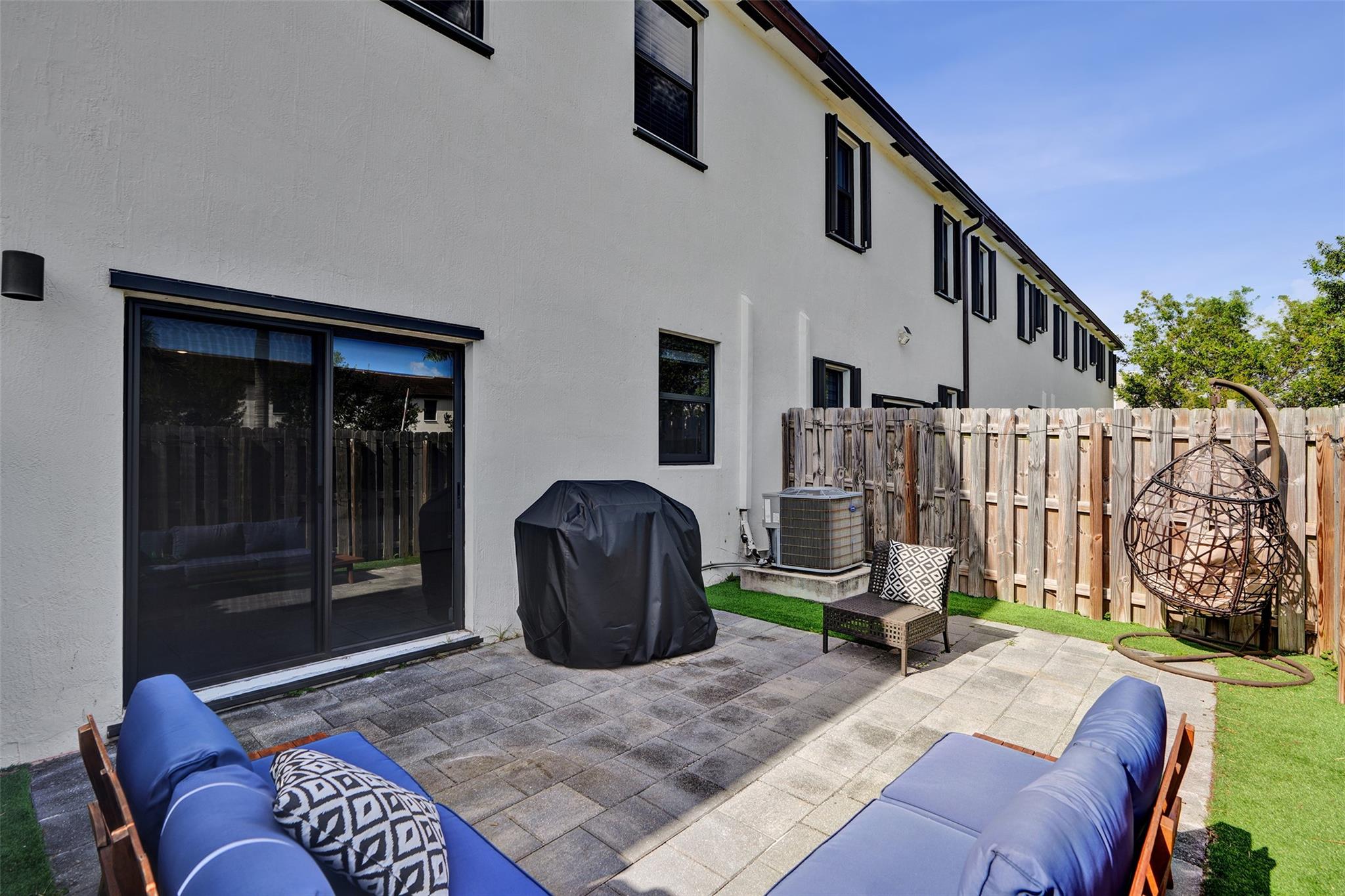 20741 NE 5th Court, Miami, FL 33179