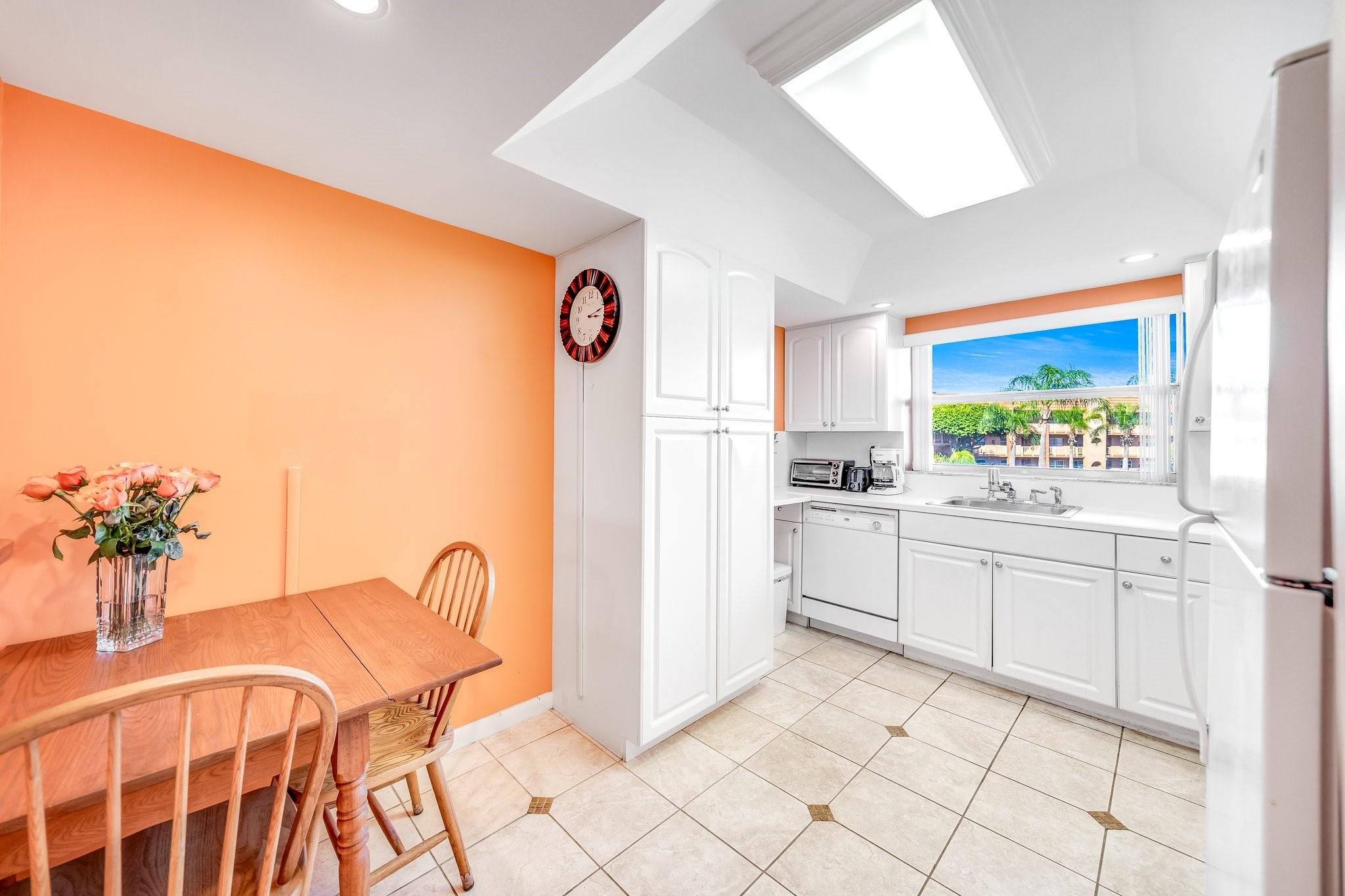 Photo for 9741 Sunrise Lakes Boulevard, 202, Sunrise, FL 33322 - Listing #FX-10478821 9741 Sunrise Lakes Boulevard, 202, Sunrise, FL 33322