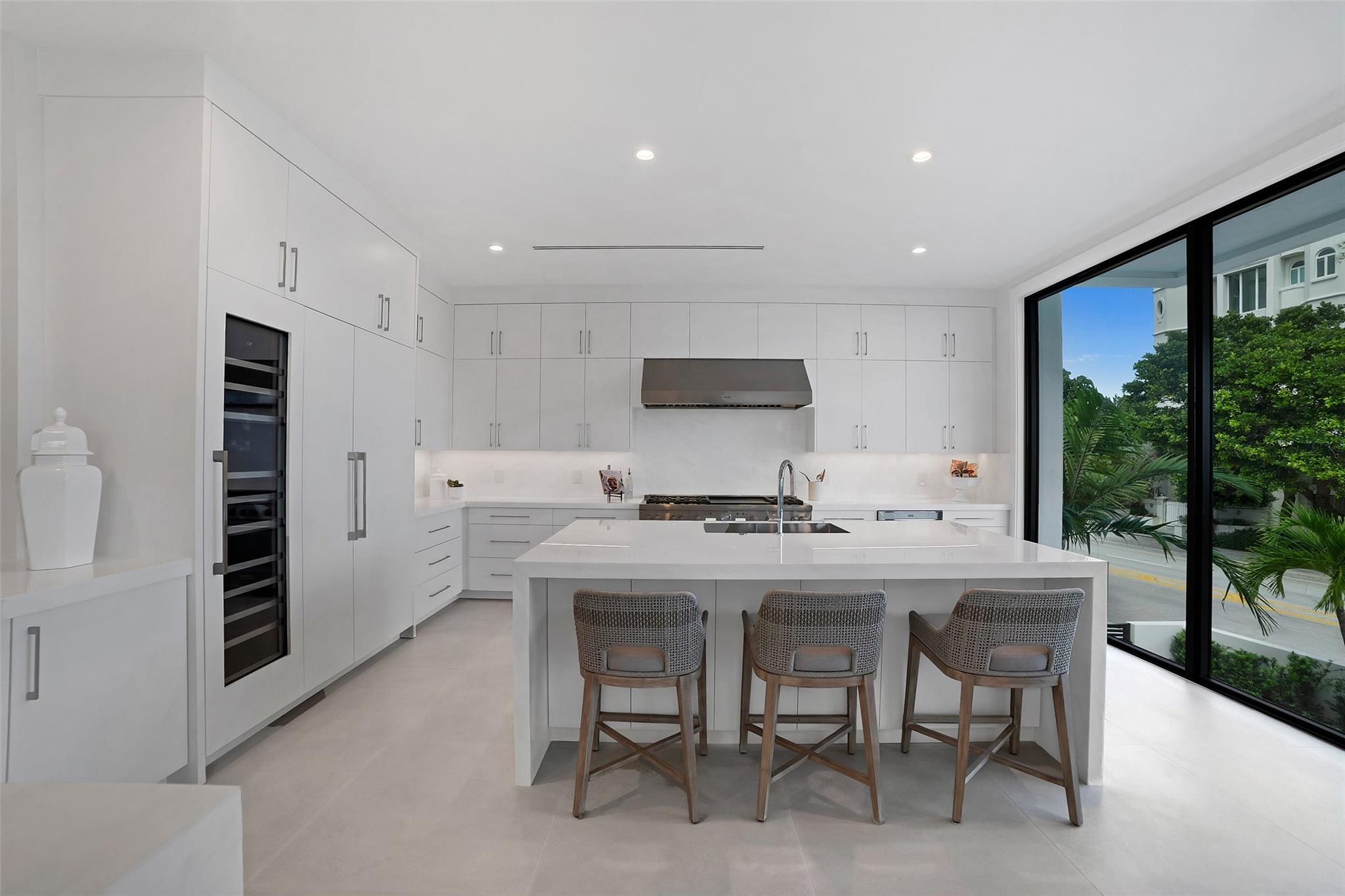 1813 N Fort Lauderdale Beach Boulevard, Fort Lauderdale, FL 33305