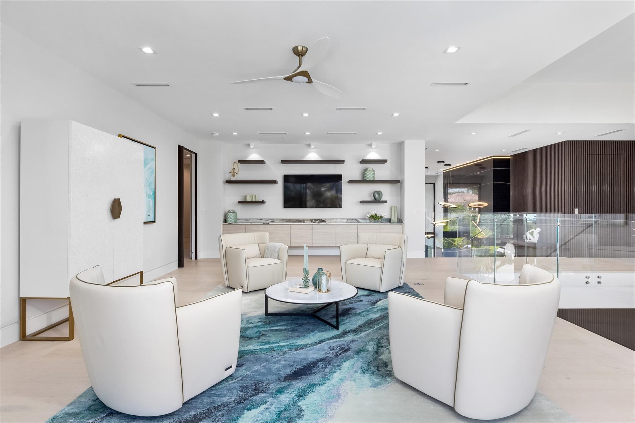 2733 NE 16th Street, Fort Lauderdale, FL 33304