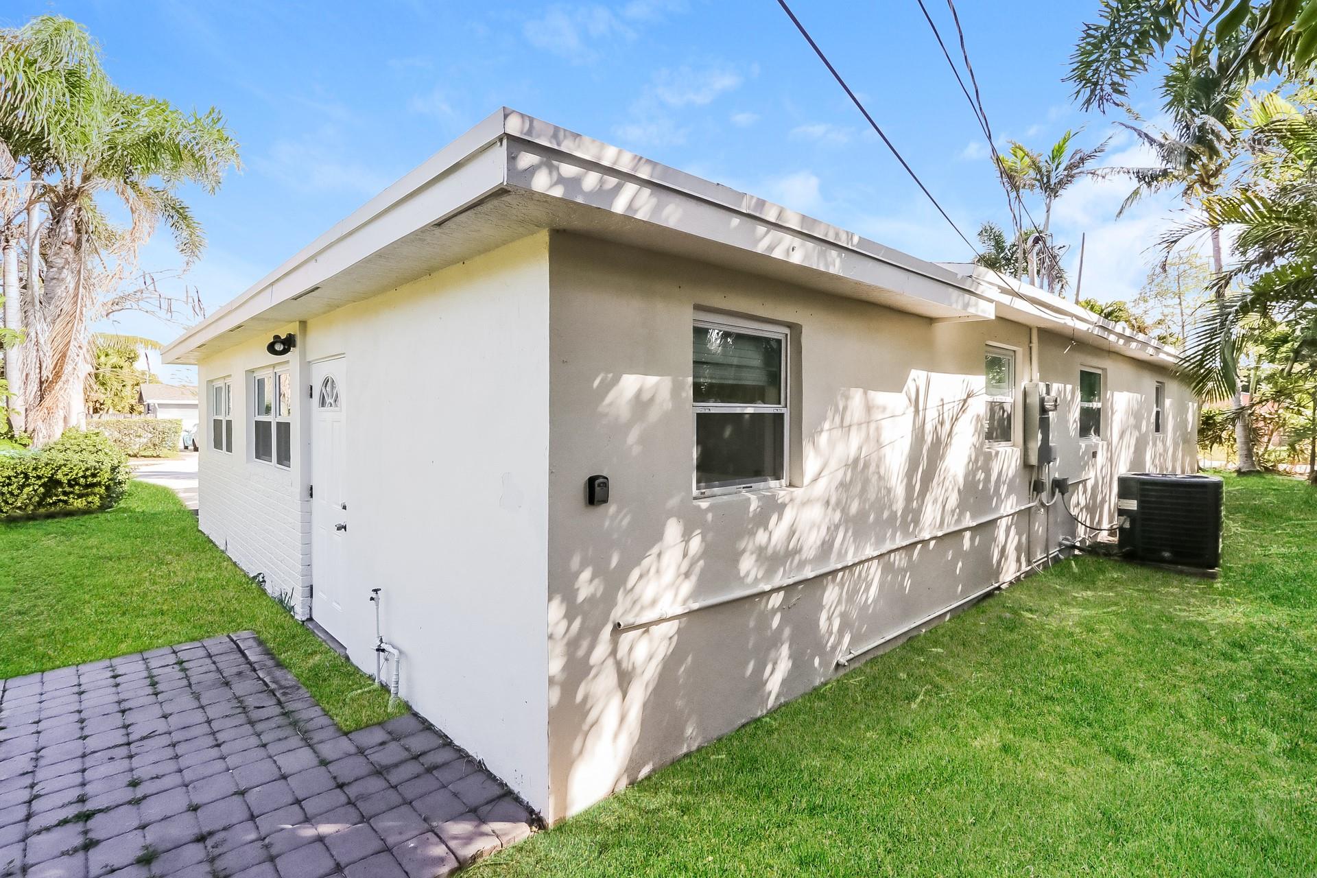 Photo for 715 SW 2nd Street, Boynton Beach, FL 33435 - Listing #FX-10501004 715 SW 2nd Street, Boynton Beach, FL 33435