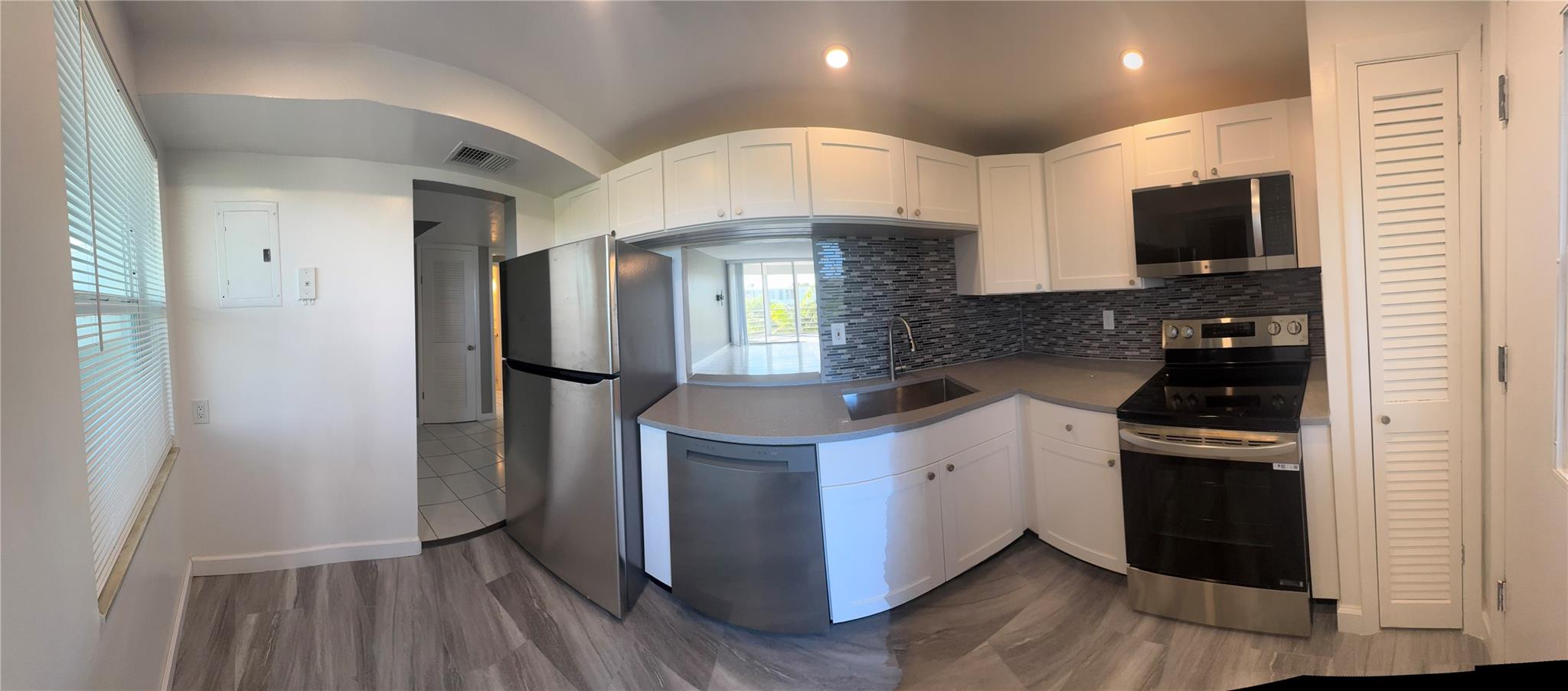 Photo for 1701 NE 191st Street, 413, Miami, FL 33179 - listing #FX-10535030 1701 NE 191st Street, 413, Miami, FL 33179