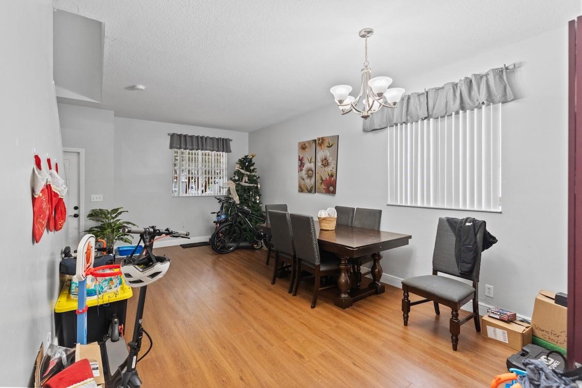 904 NW 126th Avenue, Coral Springs, FL 33071