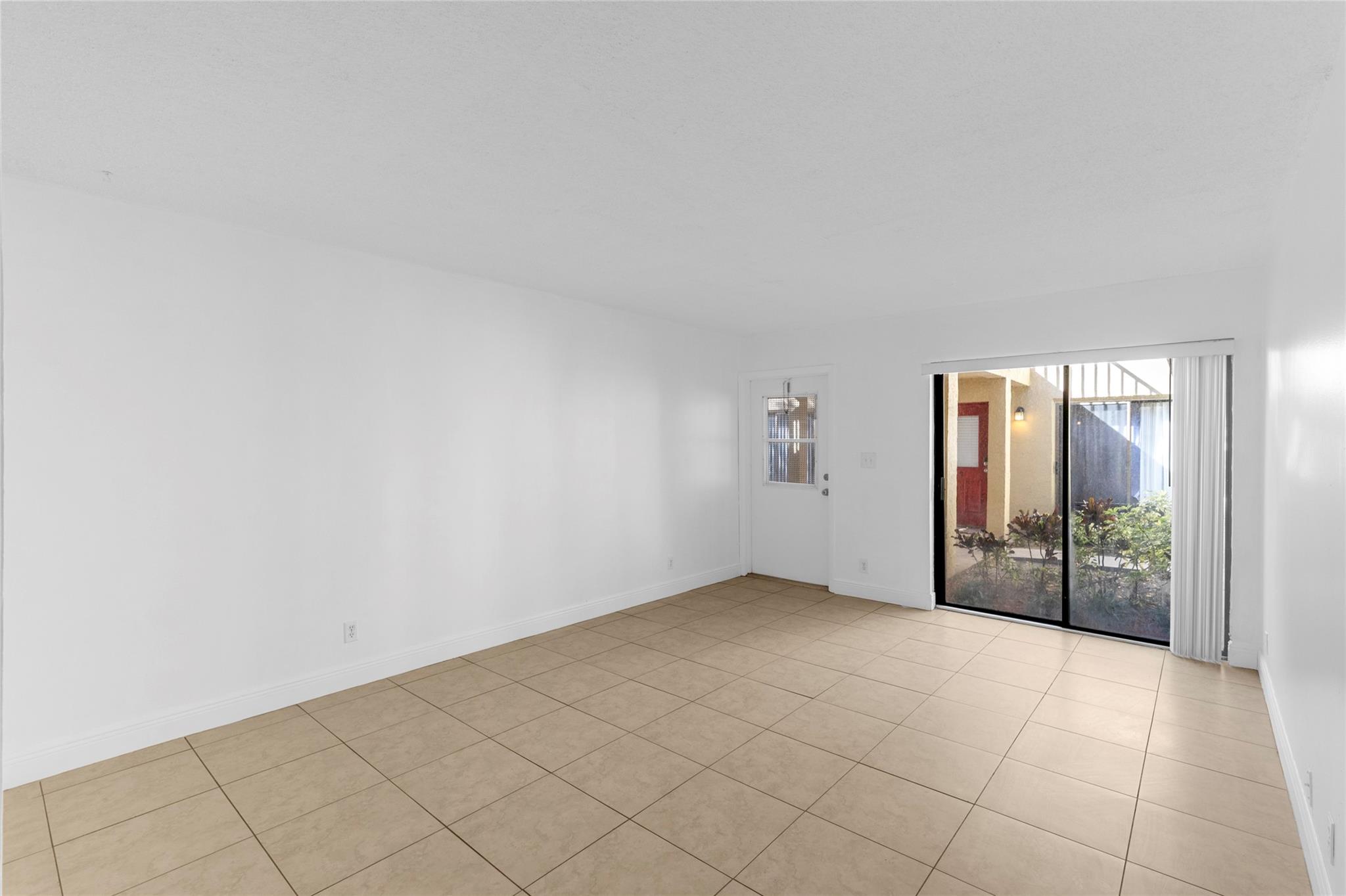 2661 Riverside Drive 2, Coral Springs, FL 33065