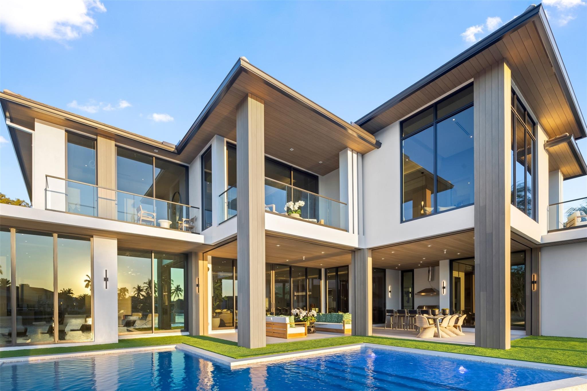 32 Seneca Road, Fort Lauderdale, FL 33308