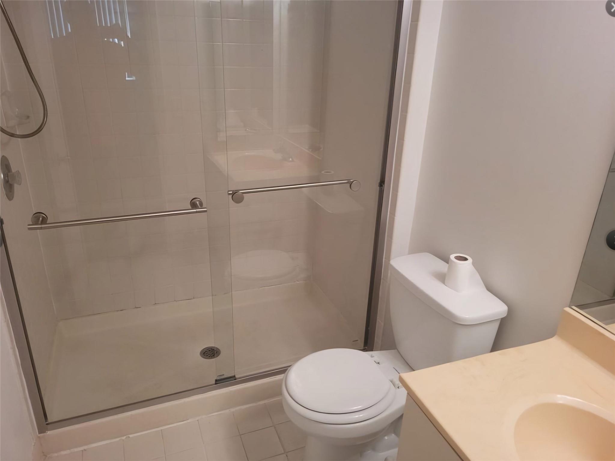 8741 Wiles Road 305, Coral Springs, FL 33067