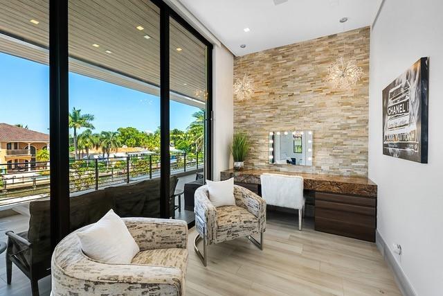 2437 Delmar Place, Fort Lauderdale, FL 33301