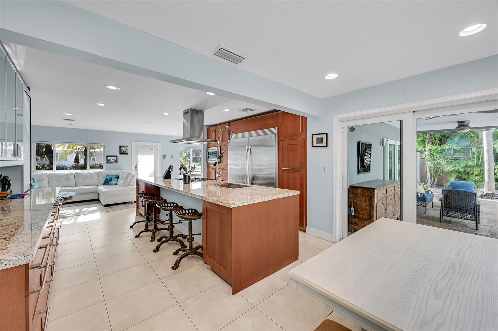 Photo for 2716 NE 10th Terrace, Wilton Manors, FL 33334 - Listing #FX-10518956 2716 NE 10th Terrace, Wilton Manors, FL 33334