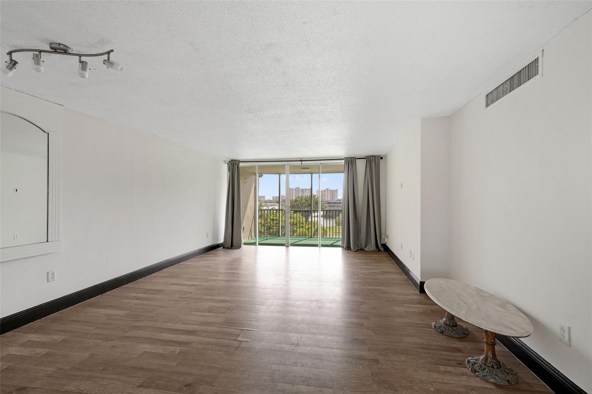 Photo for 1750 NE 191st Street, 519, Miami, FL 33179 - Listing #FX-10506230 1750 NE 191st Street, 519, Miami, FL 33179