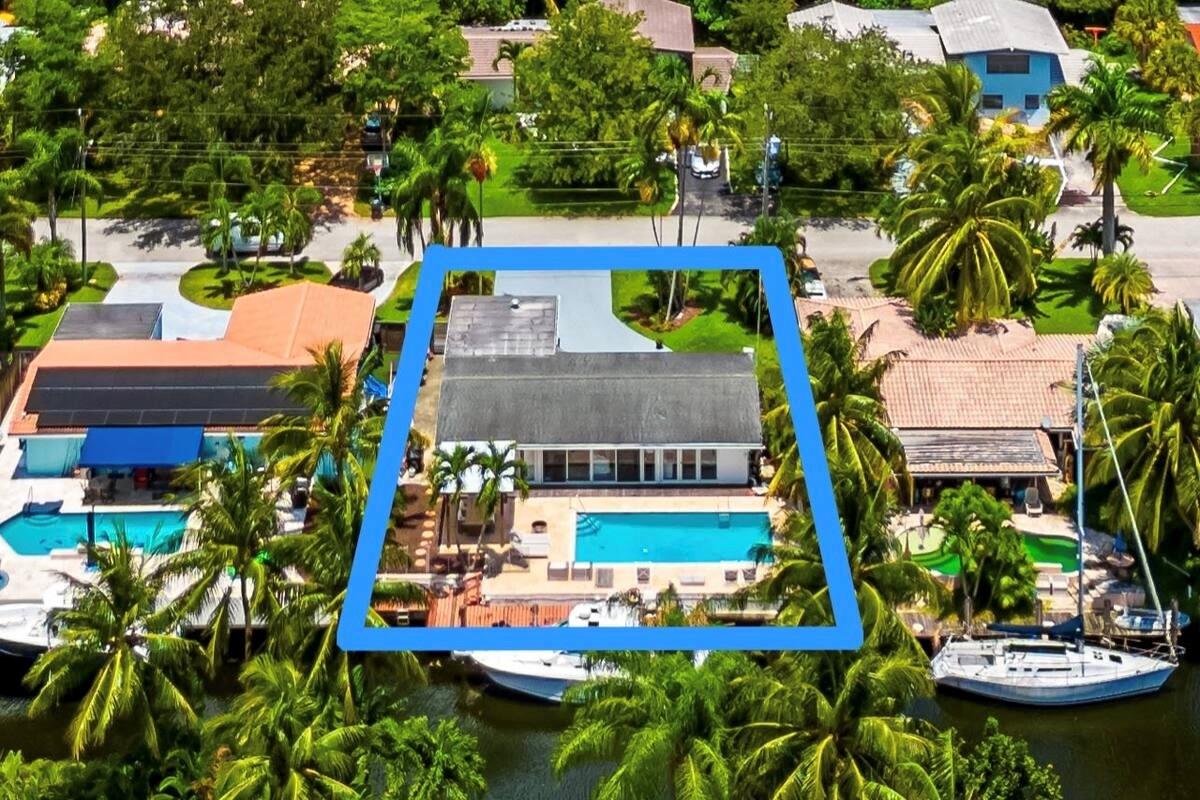 Photo for 1704 SW 4th Court, Fort Lauderdale, FL 33312 - listing #FX-10535352 1704 SW 4th Court, Fort Lauderdale, FL 33312