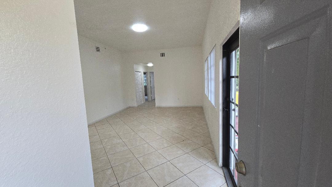 2801 Riverside Drive 208, Coral Springs, FL 33065