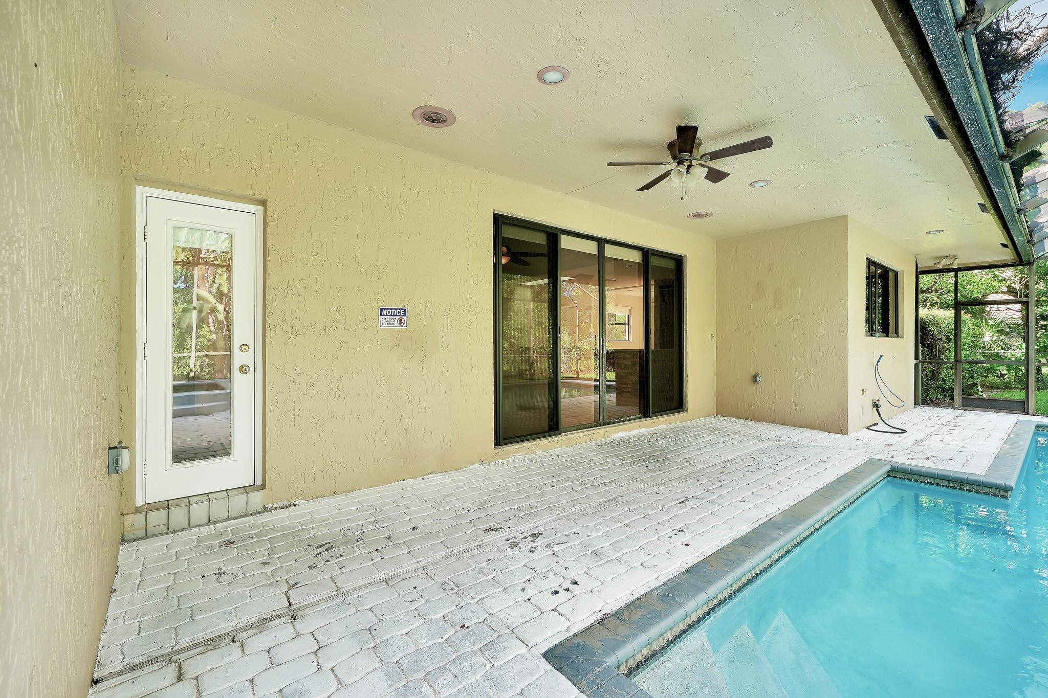 645 NW 102nd Avenue, Coral Springs, FL 33071