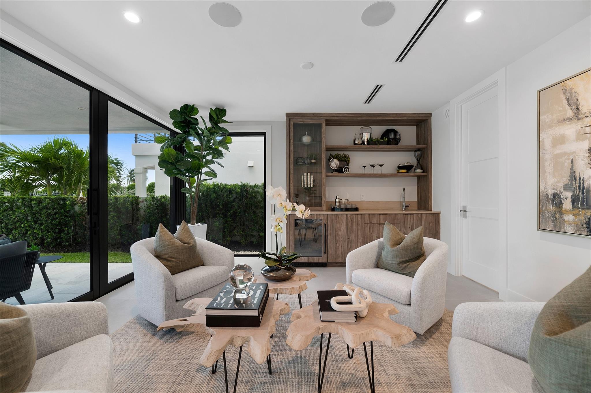 1813 N Fort Lauderdale Beach Boulevard, Fort Lauderdale, FL 33305