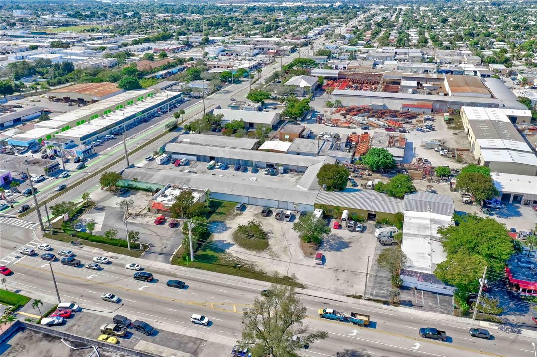 841 NE 44th Street, Oakland Park, FL 33334