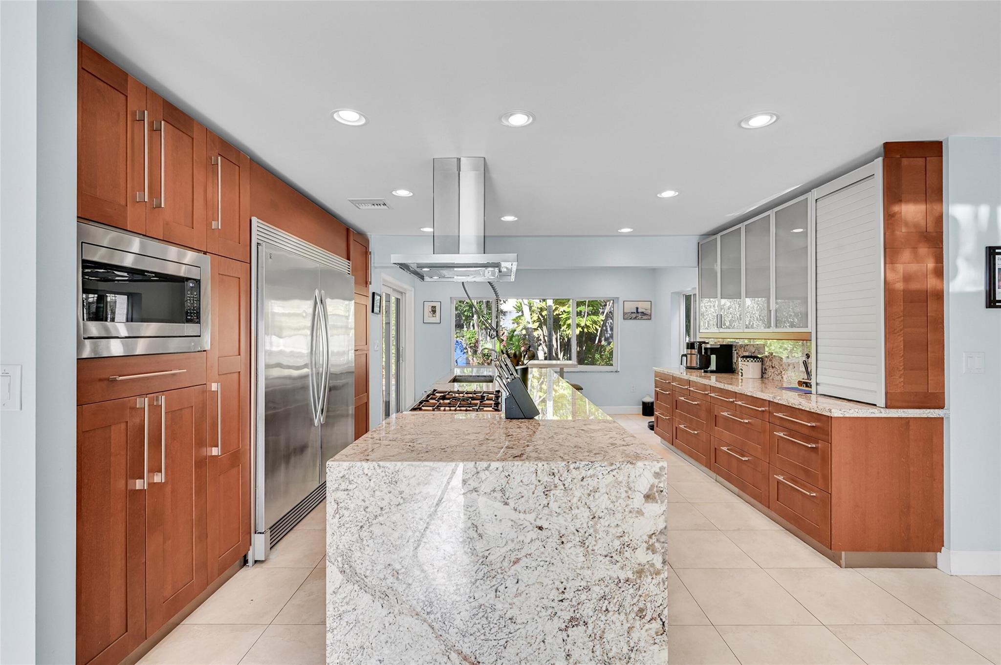 Photo for 2716 NE 10th Terrace, Wilton Manors, FL 33334 - Listing #FX-10518956 2716 NE 10th Terrace, Wilton Manors, FL 33334