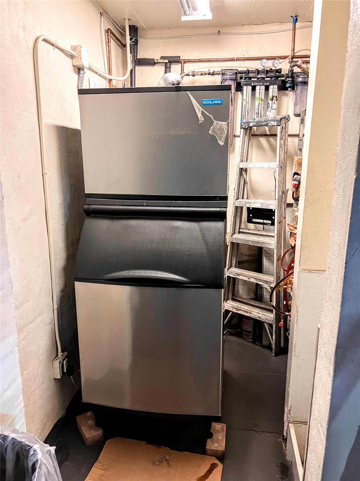 7380 Wiles Road, Coral Springs, FL 33067