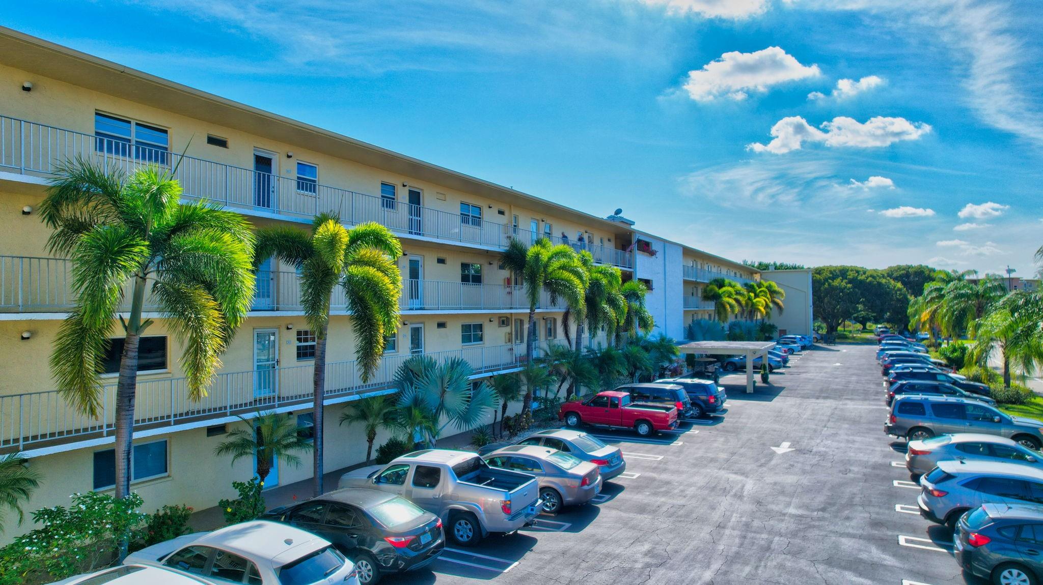 Photo for 2620 NE 1st Court, 311, Boynton Beach, FL 33435 - Listing #FX-10474605 2620 NE 1st Court, 311, Boynton Beach, FL 33435