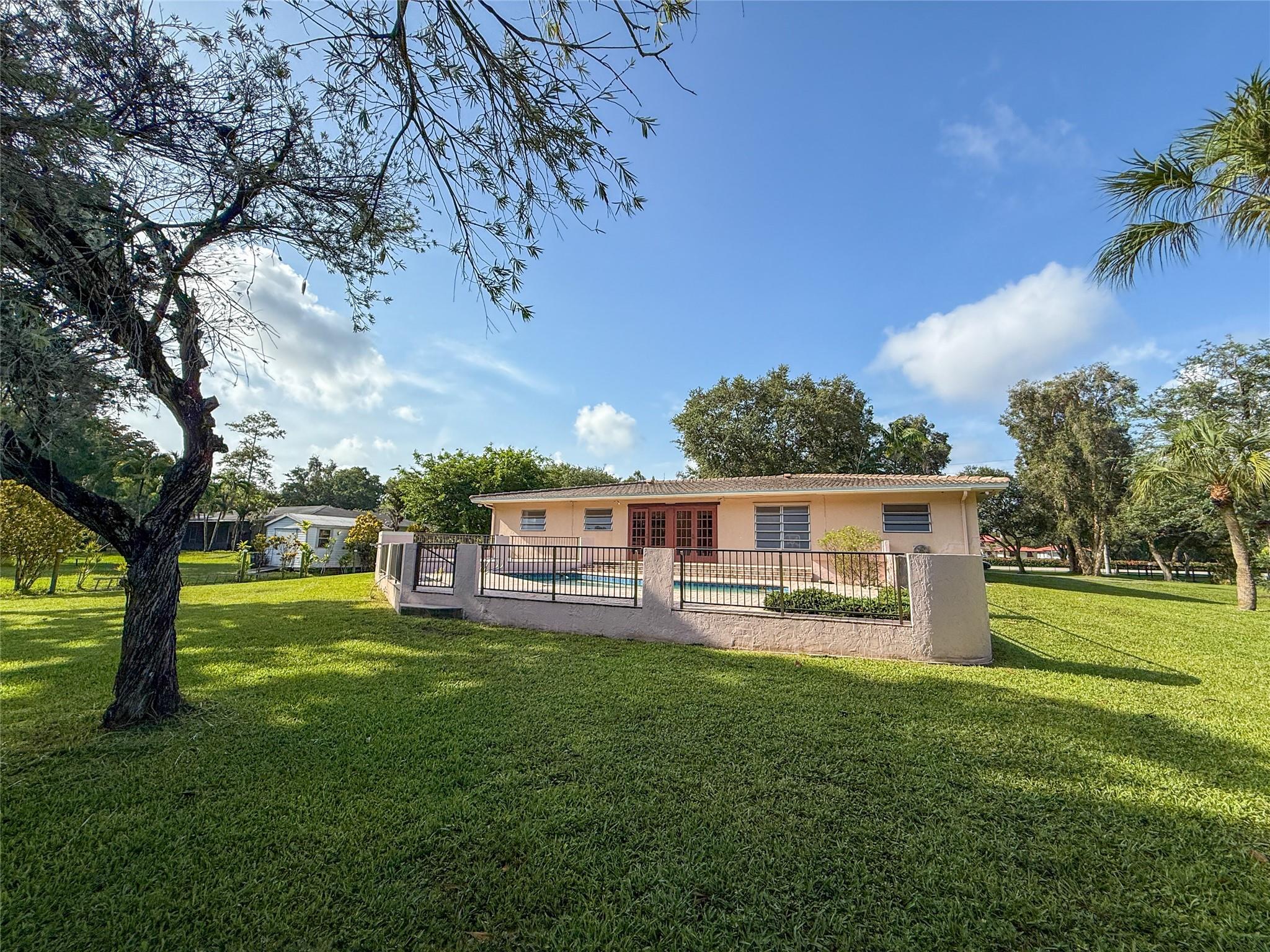 Photo for 14431 Mustang Trail, Southwest Ranches, FL 33330 - Listing #FX-10512709 14431 Mustang Trail, Southwest Ranches, FL 33330