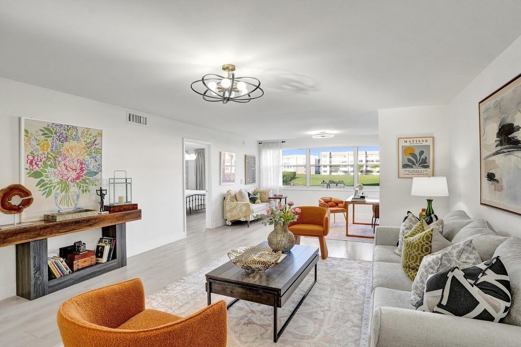 Photo for 2551 NW 103rd Avenue, 109, Sunrise, FL 33322 - listing #FX-10533463 2551 NW 103rd Avenue, 109, Sunrise, FL 33322