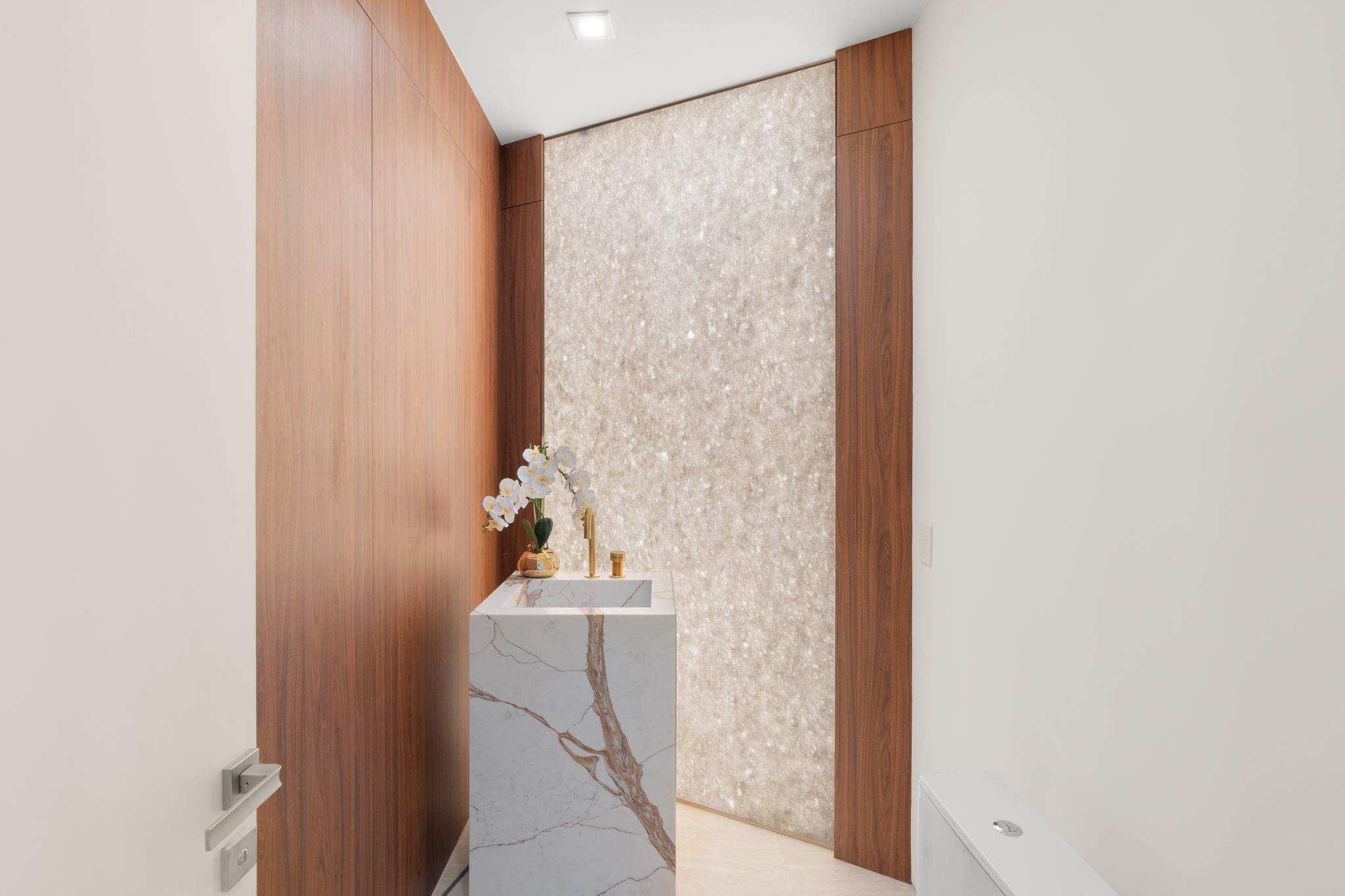 2035 Intracoastal Drive, Fort Lauderdale, FL 33305