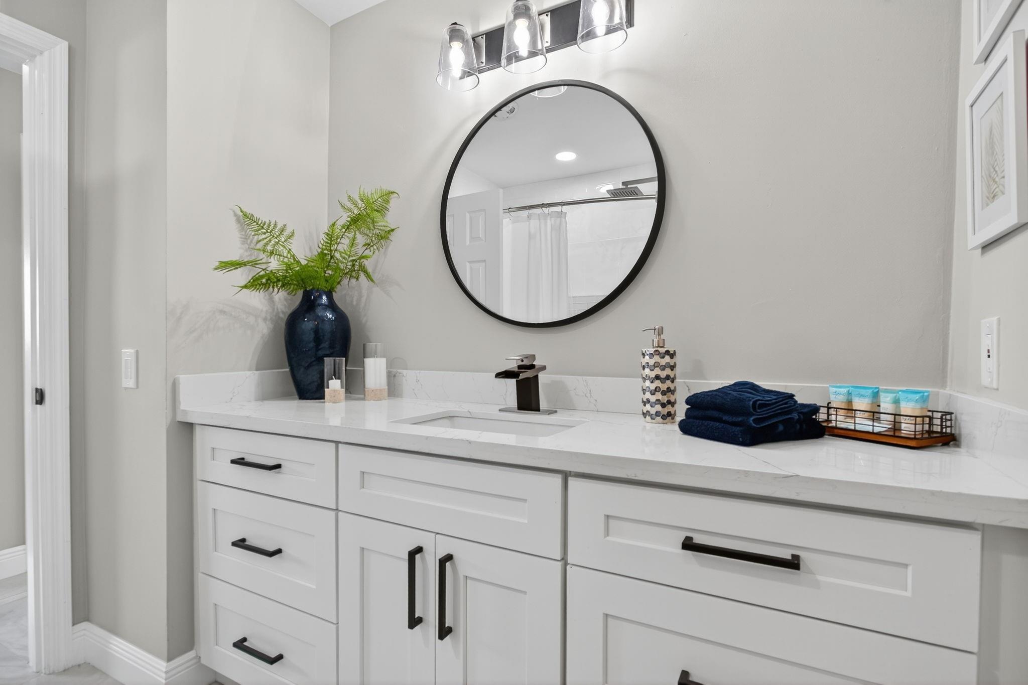 2421 NW 114th Avenue, Coral Springs, FL 33065