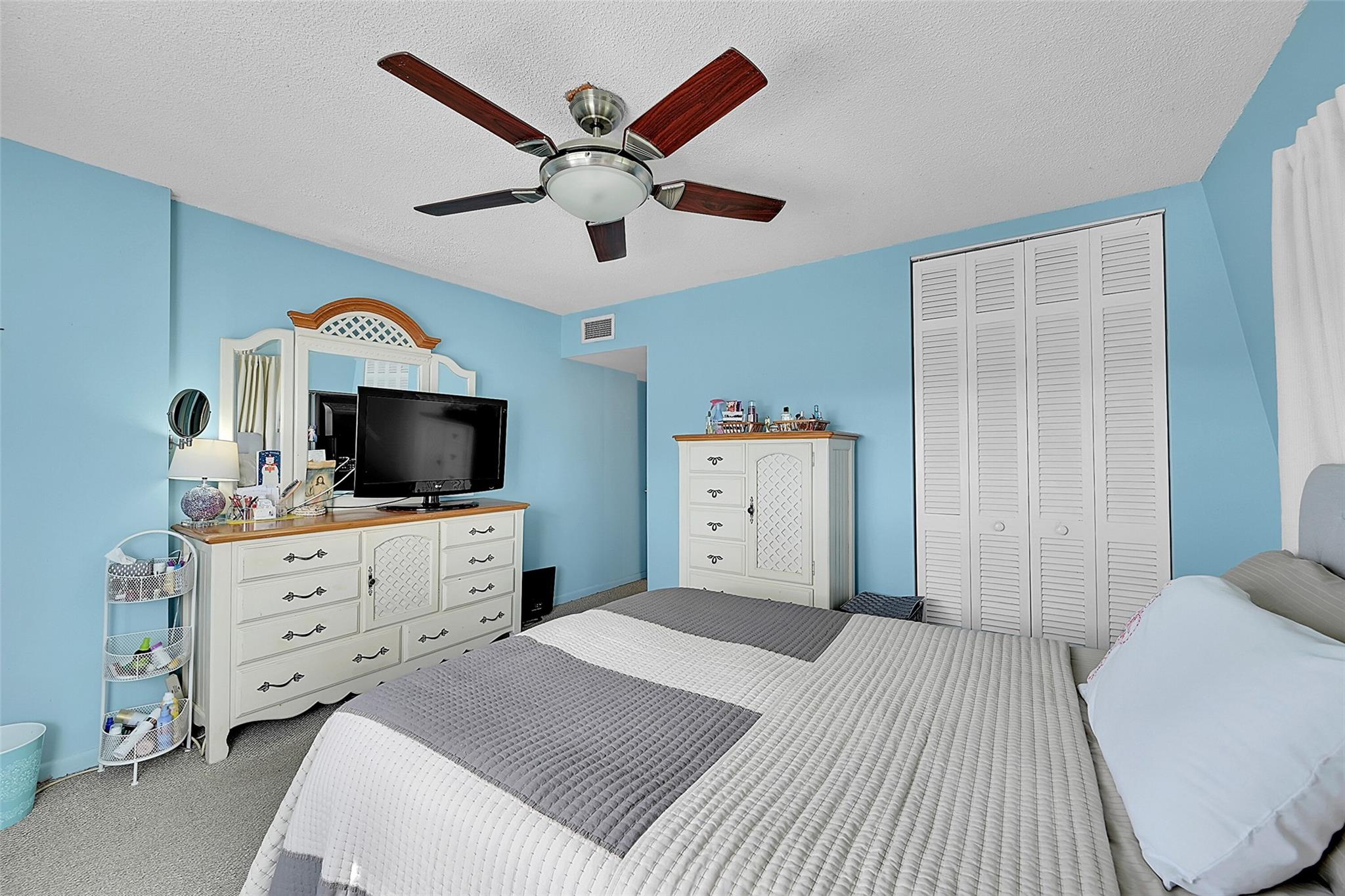 3475 Broken Woods Drive 401, Coral Springs, FL 33065