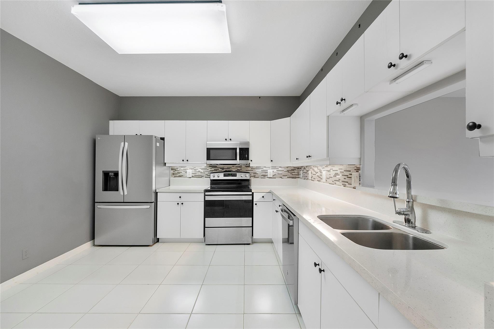 9664 Royal Palm Boulevard, Coral Springs, FL 33065