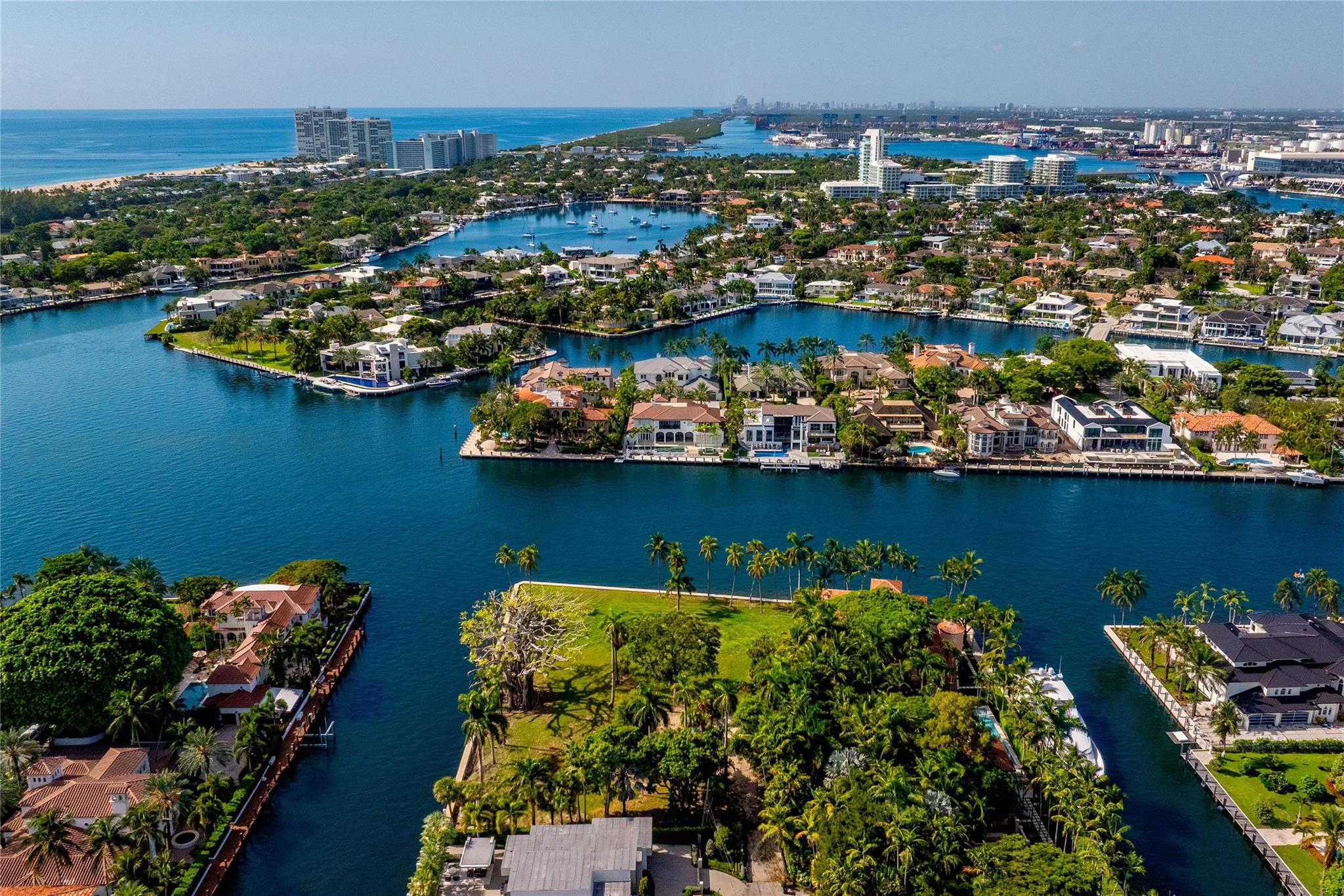 1000 Riviera Isle Drive, Fort Lauderdale, FL 33301