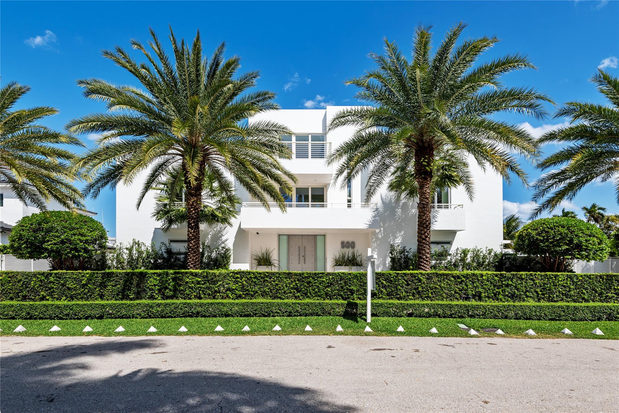 Photo for 500 Isle Of Capri Drive, Fort Lauderdale, FL 33301 - Listing #FX-10425455 500 Isle Of Capri Drive, Fort Lauderdale, FL 33301