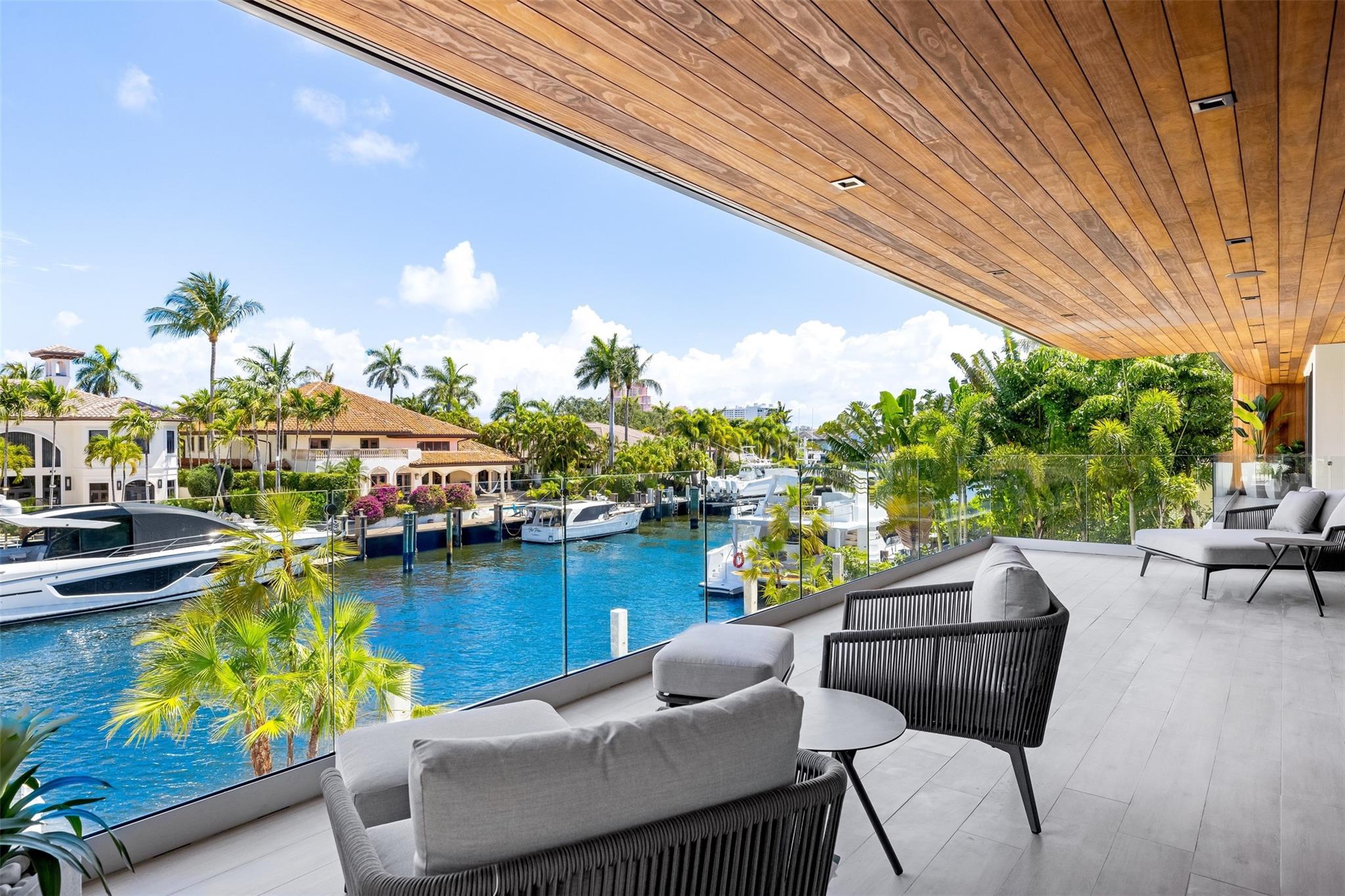 2733 NE 16th Street, Fort Lauderdale, FL 33304