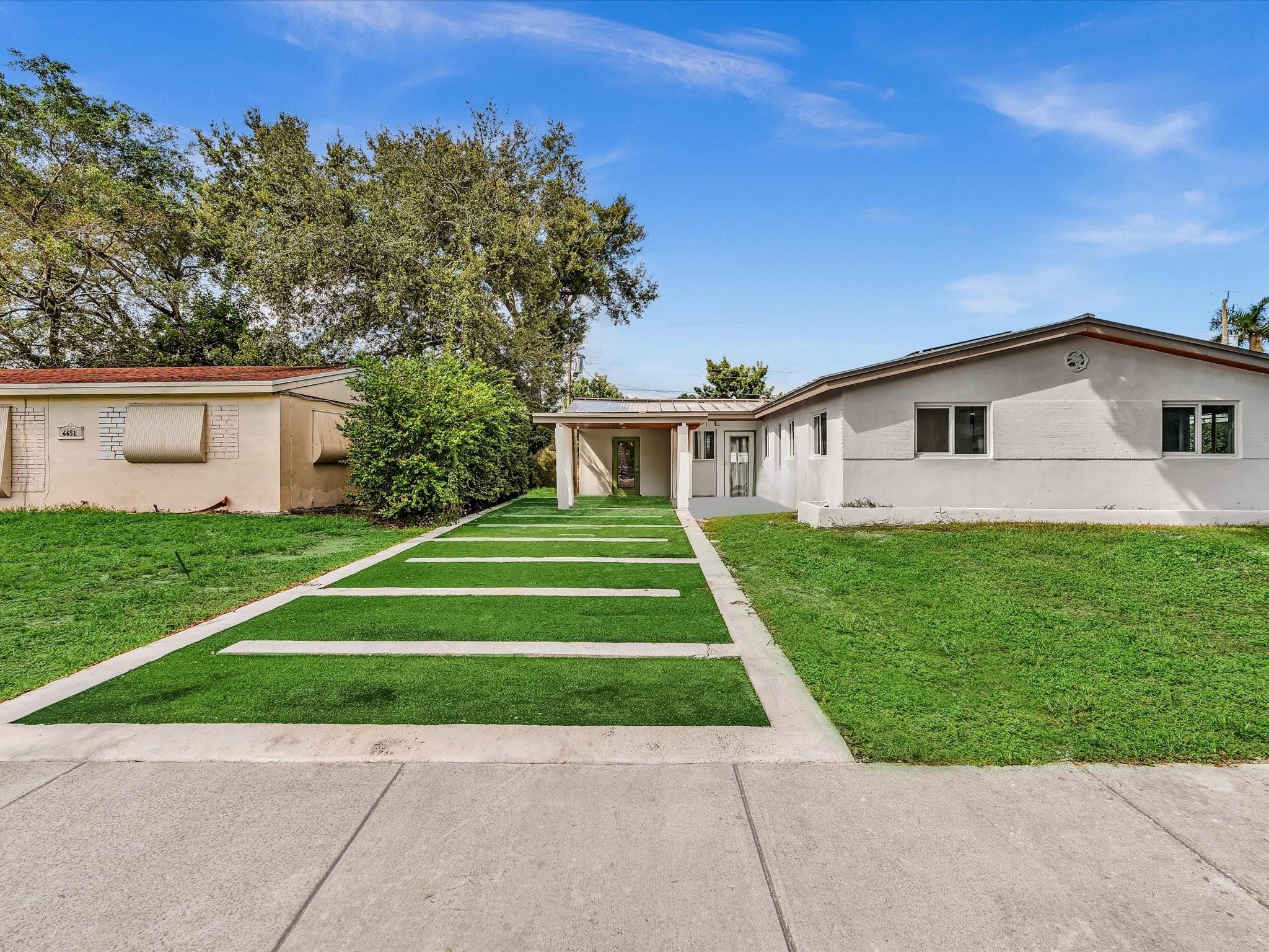 Photo for 6641 Douglas Street, Hollywood, FL 33024 - listing #FX-10526685 6641 Douglas Street, Hollywood, FL 33024