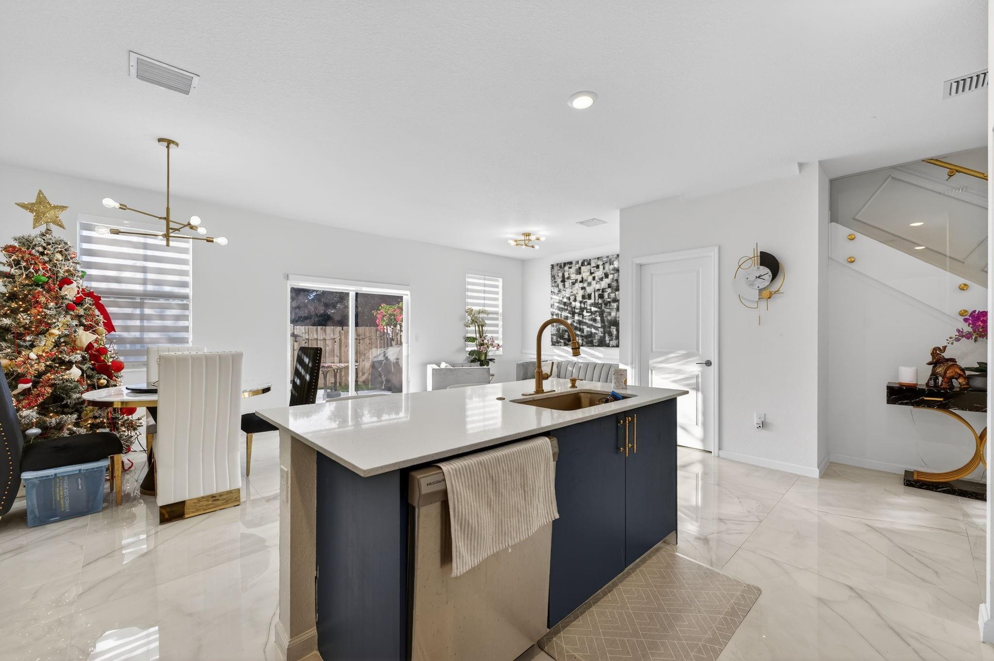 4668 NW 120th Way, Coral Springs, FL 33076