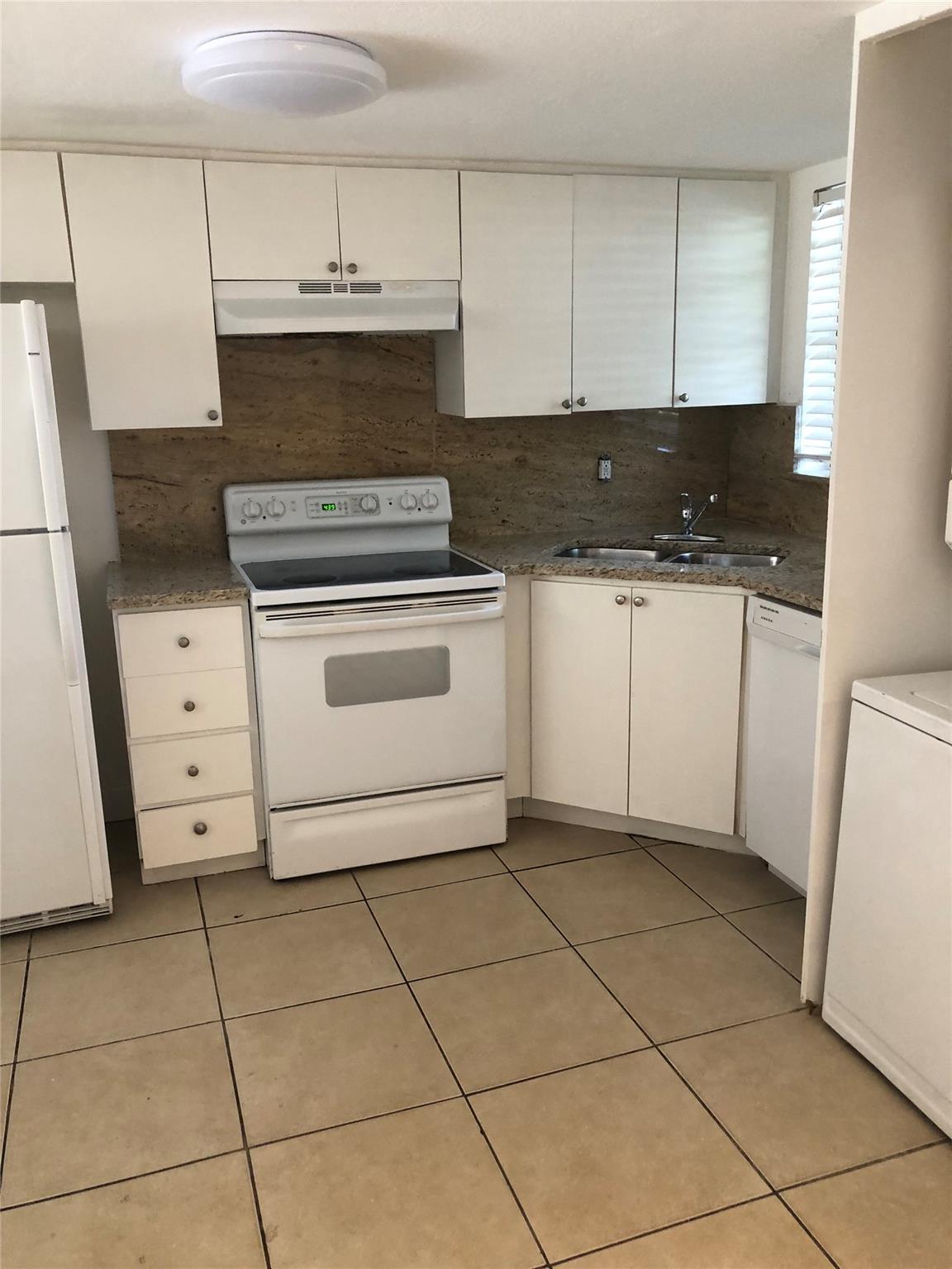 3750 NW 115th Way 4-1, Coral Springs, FL 33065